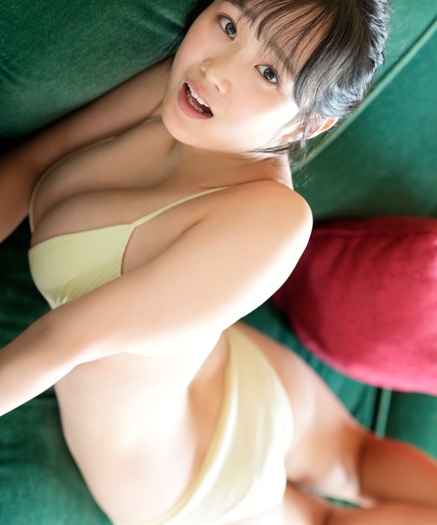 Riho Okumura 奥村梨穂, 週プレ Photo Book 「神ボディ、見つかる」 Set (27)