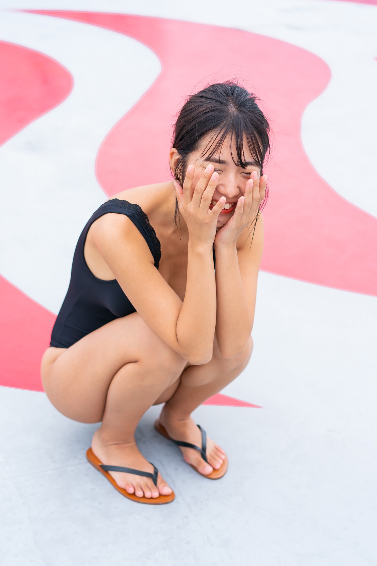 Amau Kisumi 天羽希純, FLASHデジタル写真集 「銭湯で大はしゃぎ！」 Set (10)