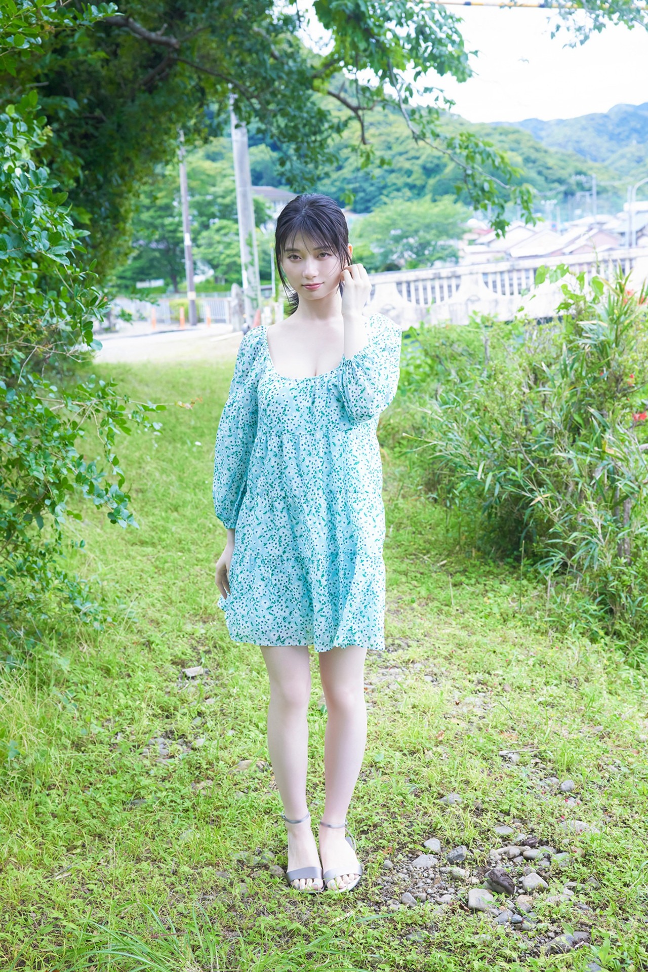 Kanna Seto 瀬戸環奈, 週刊ポストデジタル写真集 『温泉逃避行』 Set (2)