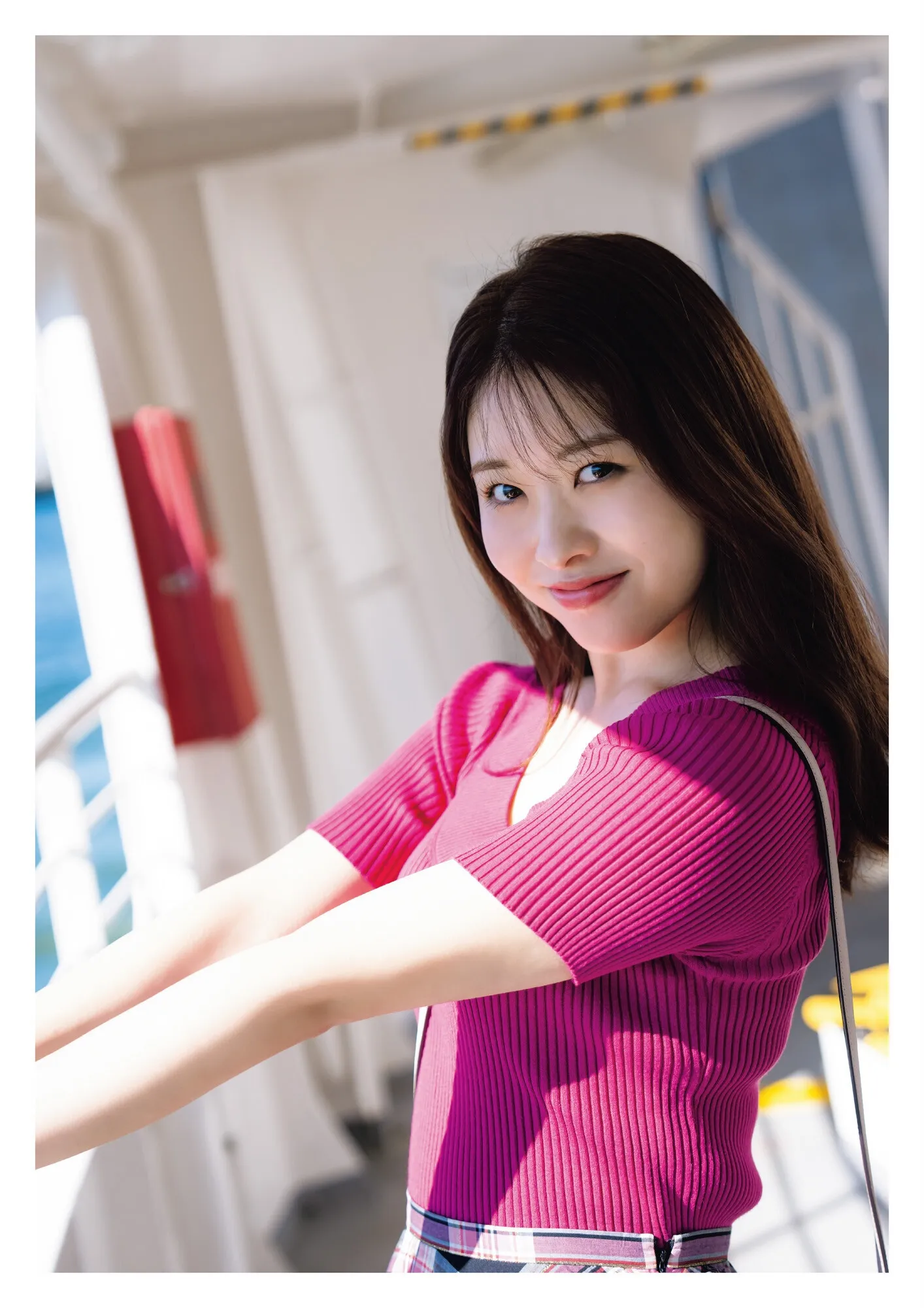Chiyori Nakanishi 中西智代梨, 1st写真集 「ちより日和」 Set.04
