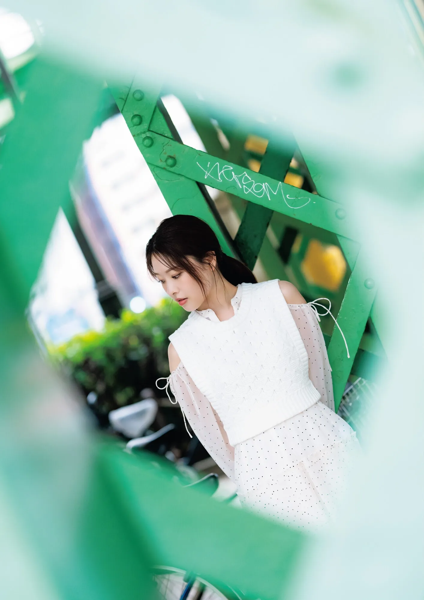Chiyori Nakanishi 中西智代梨, 1st写真集 「ちより日和」 Set.04