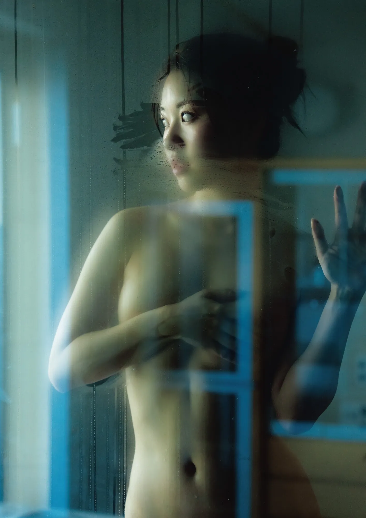 Chiyori Nakanishi 中西智代梨, 1st写真集 「ちより日和」 Set.04