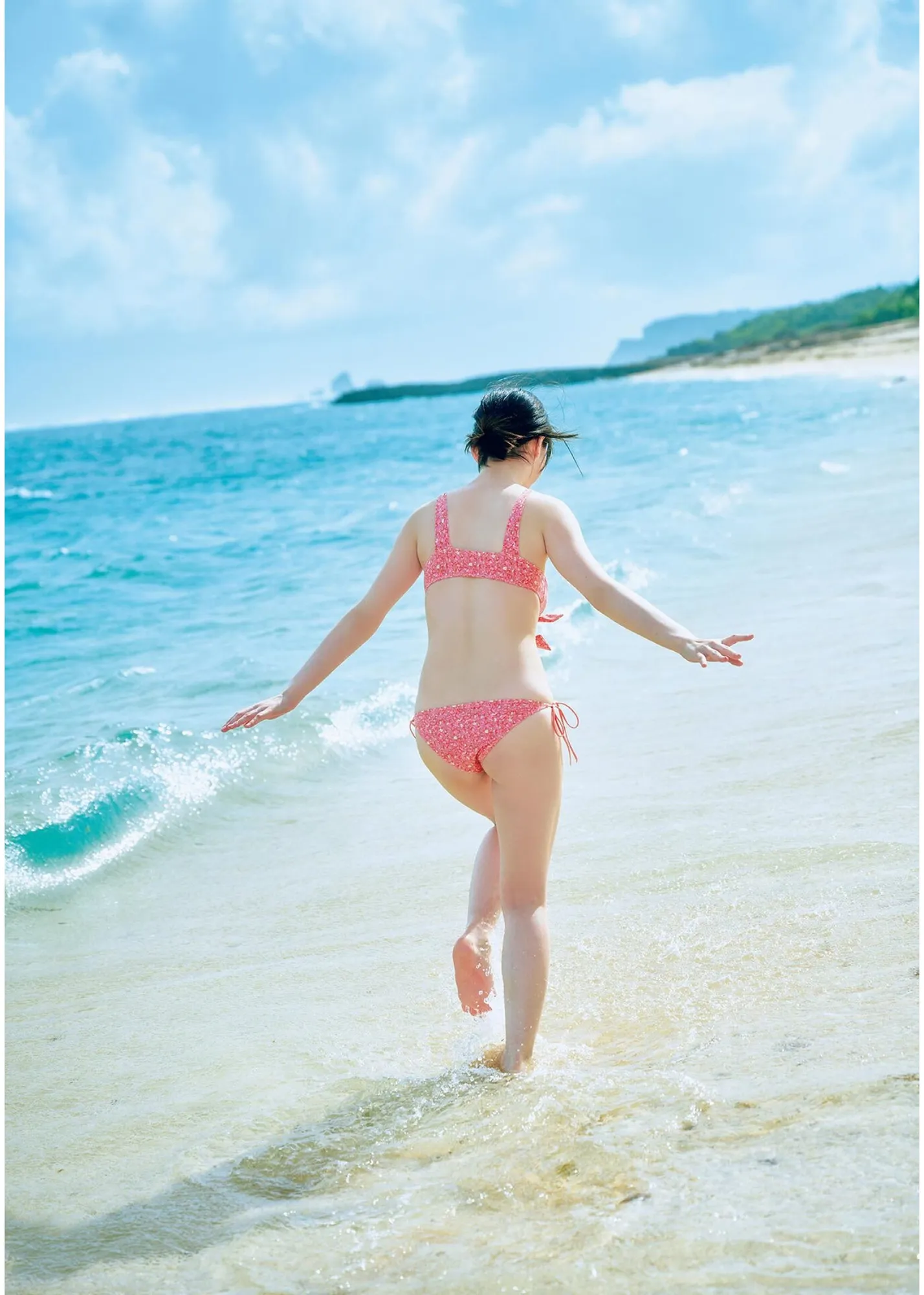 Kanna Seto 瀬戸環奈, 1st写真集 「Emerald」 Set.04