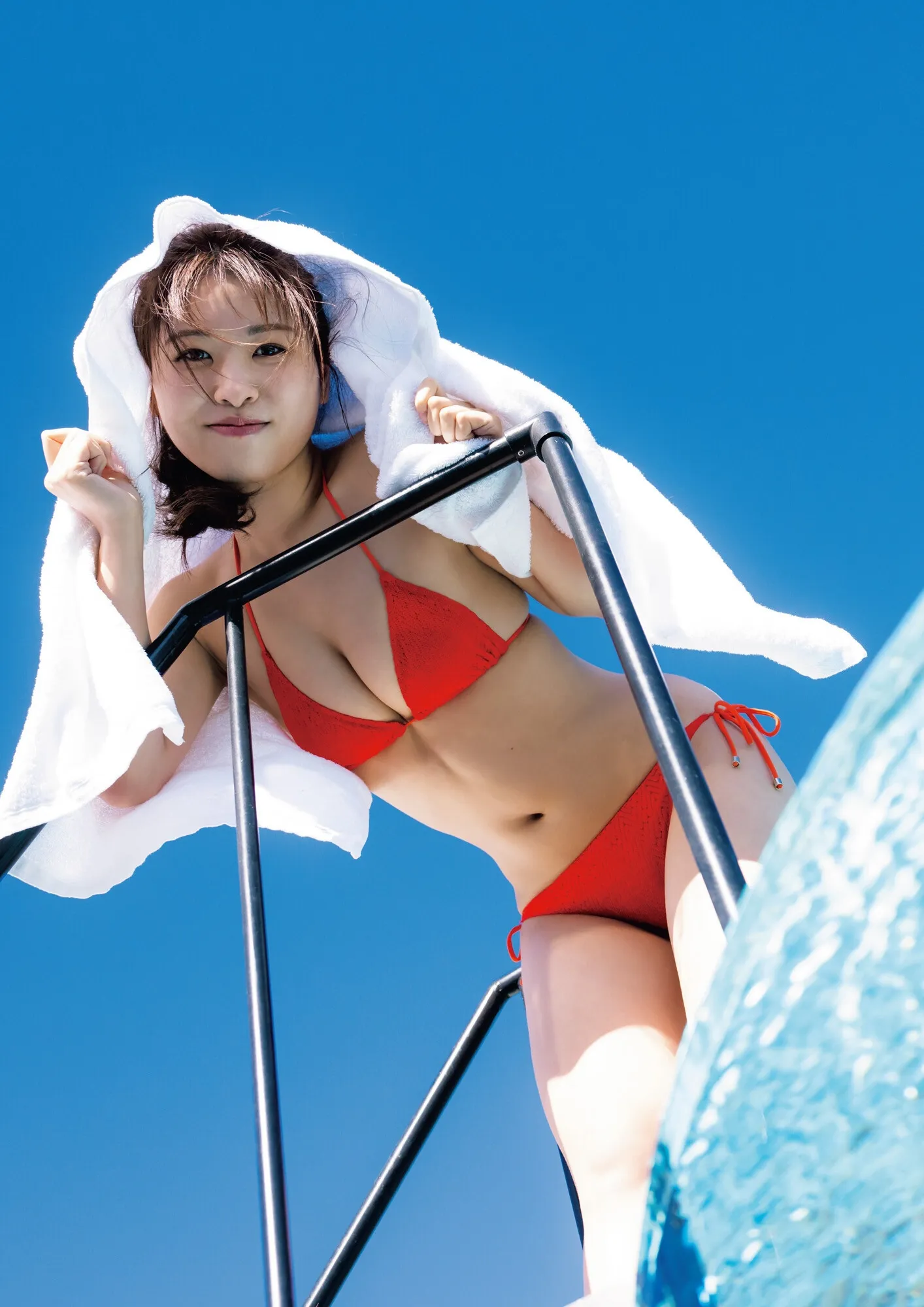 Chiyori Nakanishi 中西智代梨, 1st写真集 「ちより日和」 Set.03