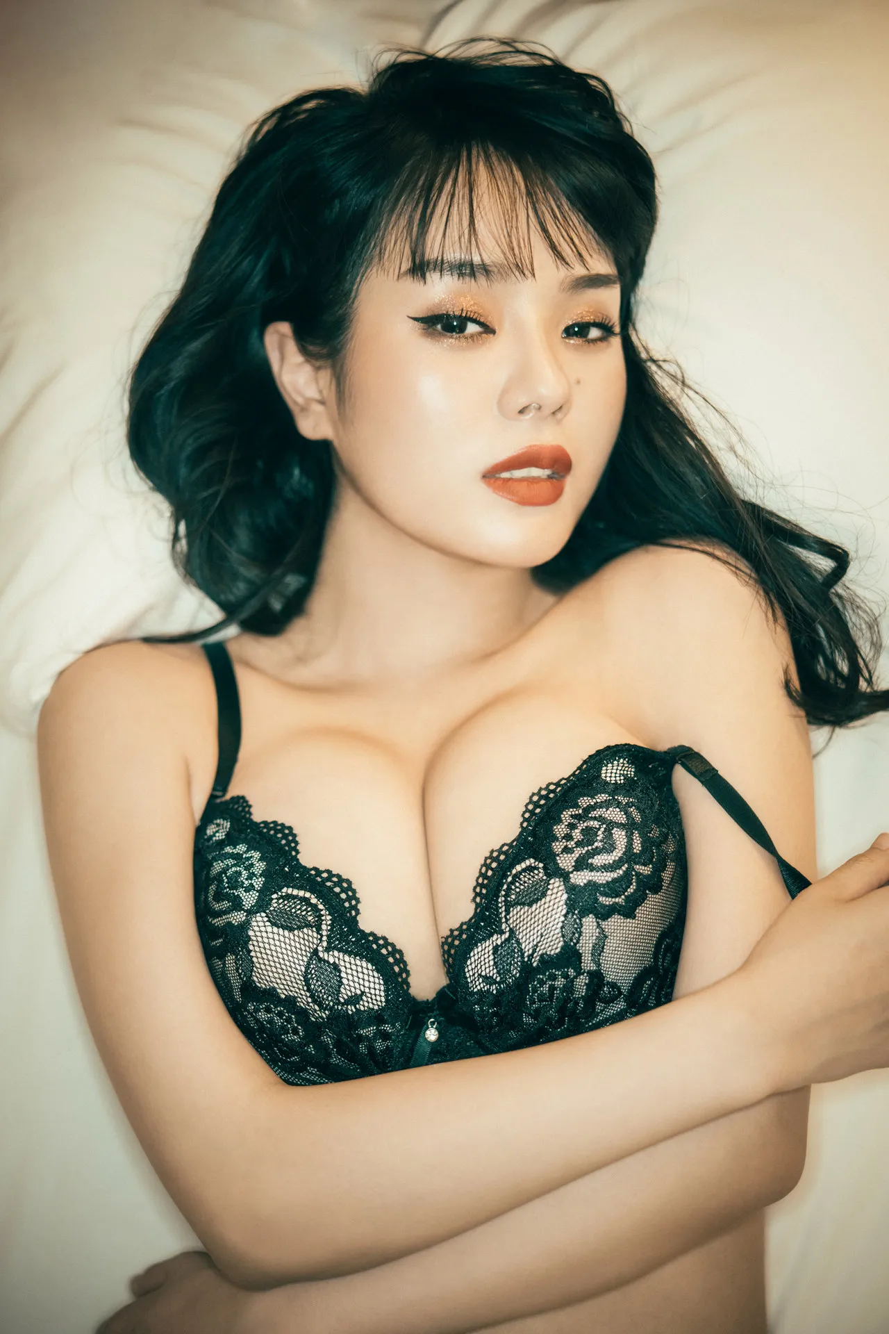 EIMI エイミ, デジタル写真集 「Undergarments」 Set.02