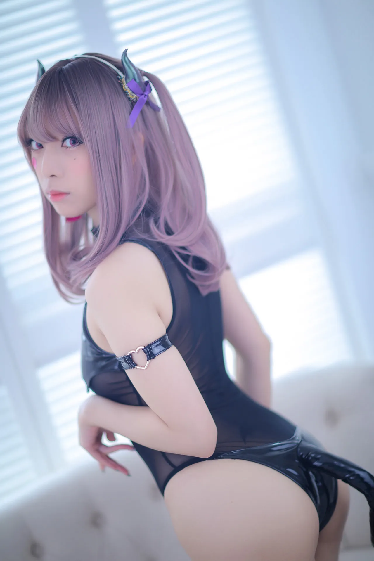 Saki Miyamoto 宮本彩希, 写真集 魅惑の彩希ゅばす Set.01