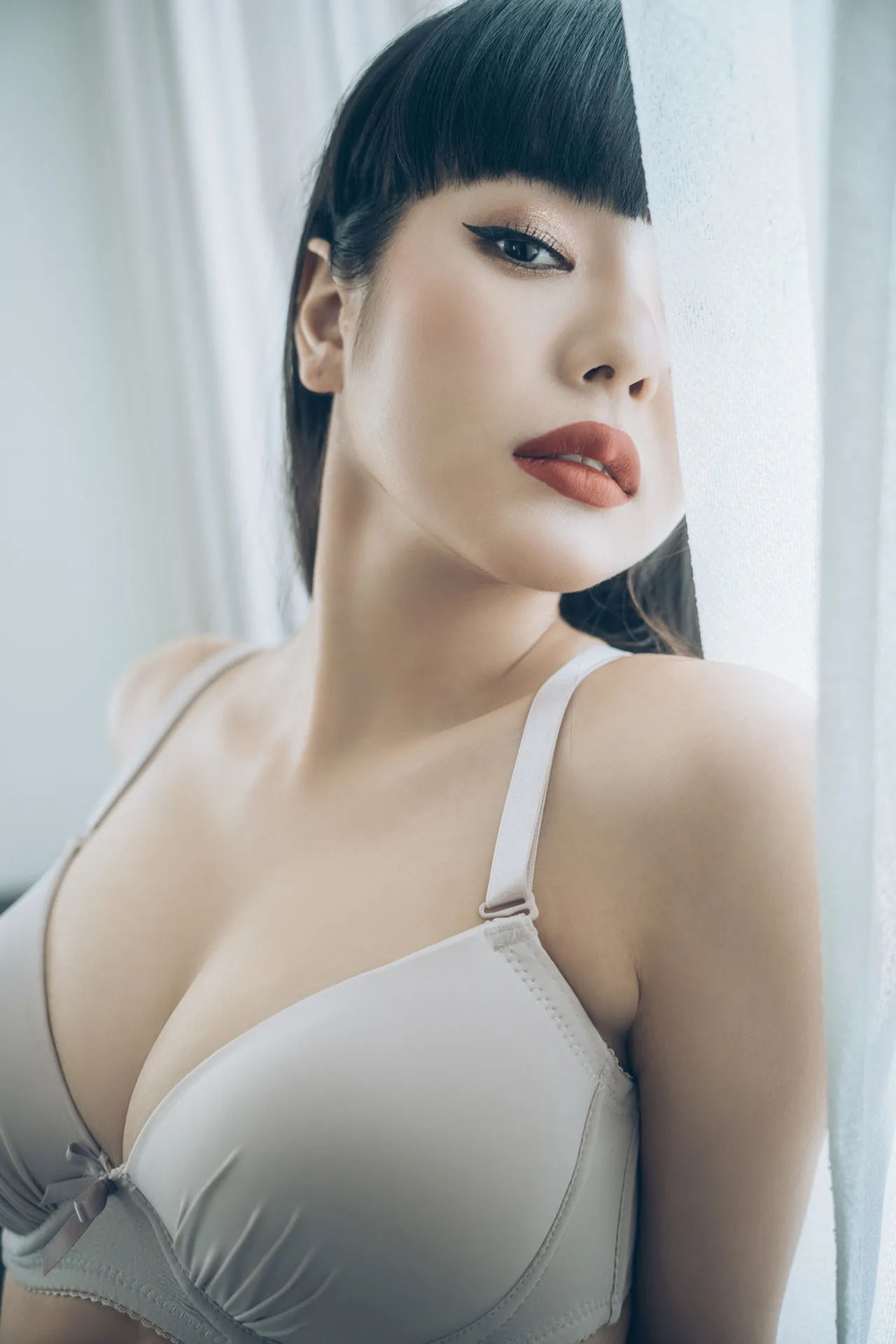 EIMI エイミ, デジタル写真集 「Undergarments」 Set.01