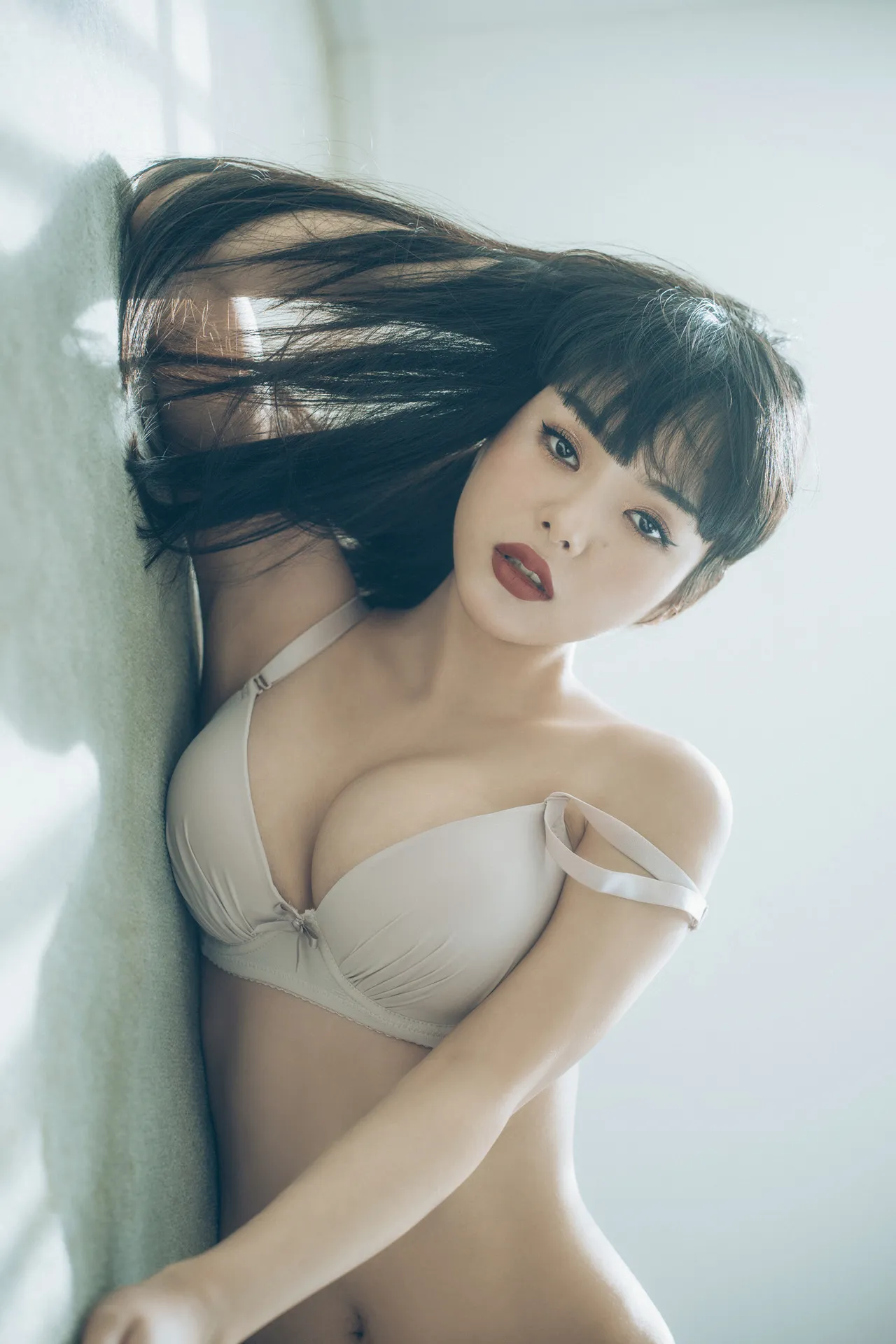 EIMI エイミ, デジタル写真集 「Undergarments」 Set.01