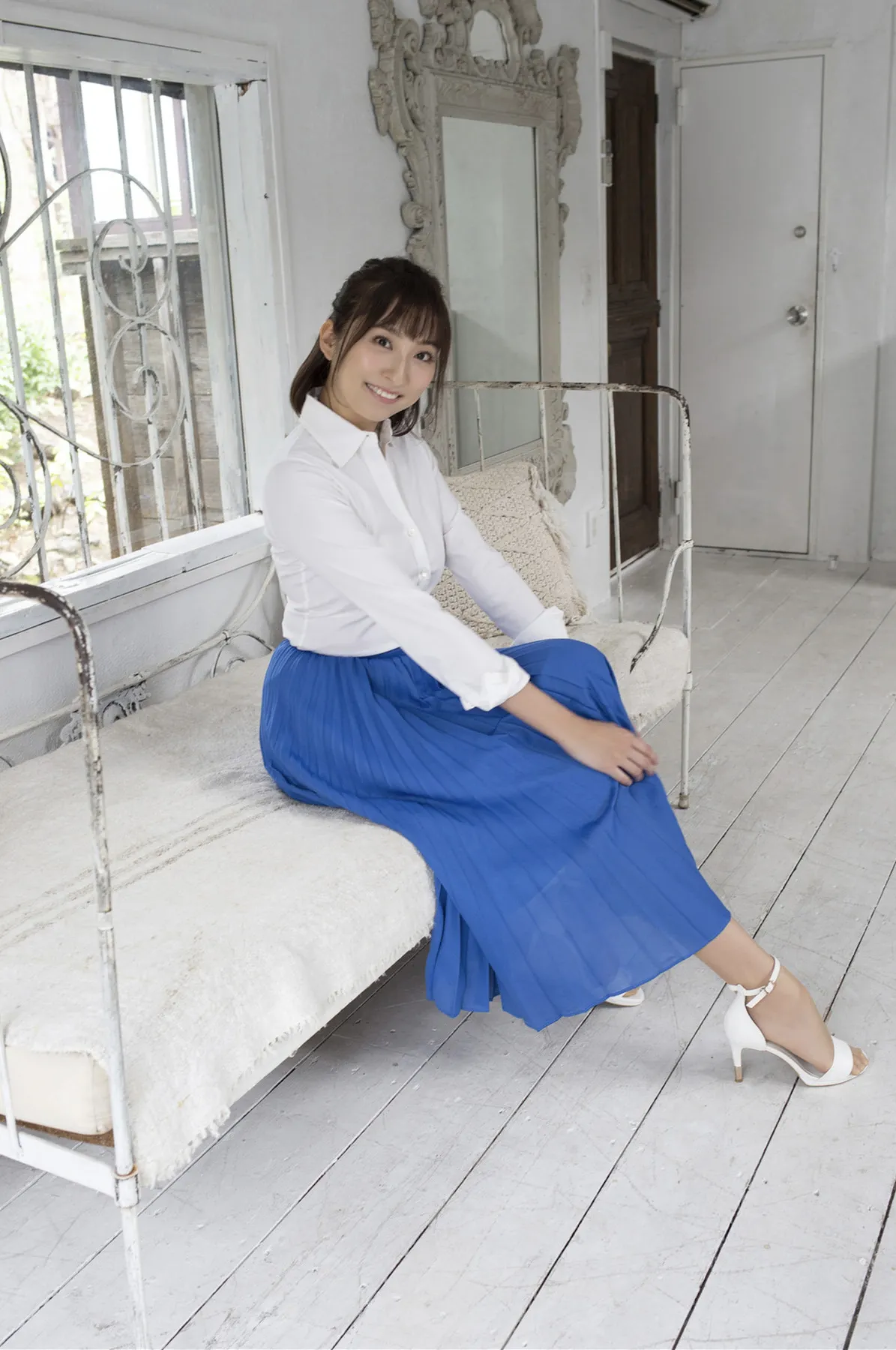 Saki Ogata 緒方咲, 写真集 「美脚の天使」 Set.01