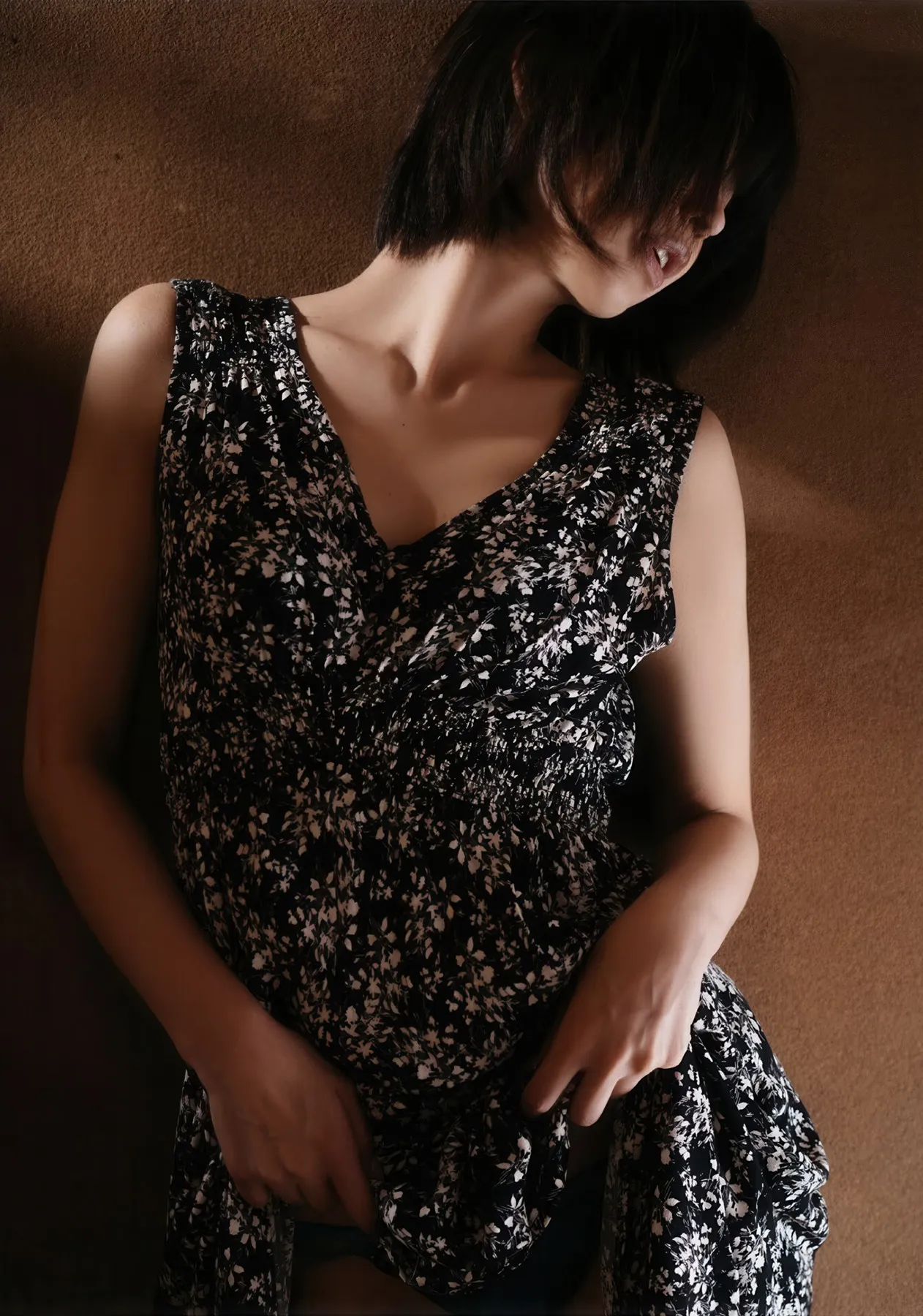 Tsugu Manaka 真中つぐ, 写真集 恋愛情緒 Wunder puglishing house Set.03