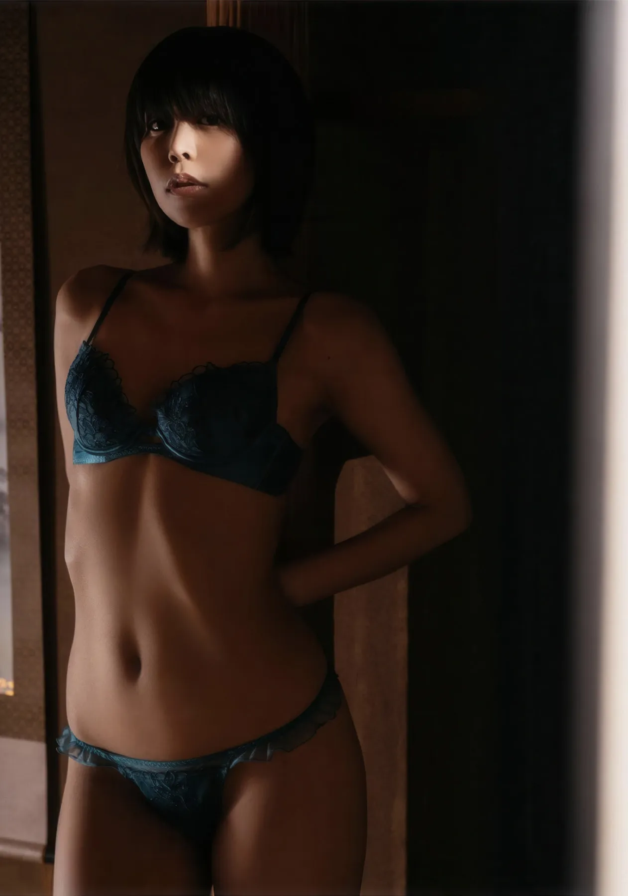 Tsugu Manaka 真中つぐ, 写真集 恋愛情緒 Wunder puglishing house Set.03