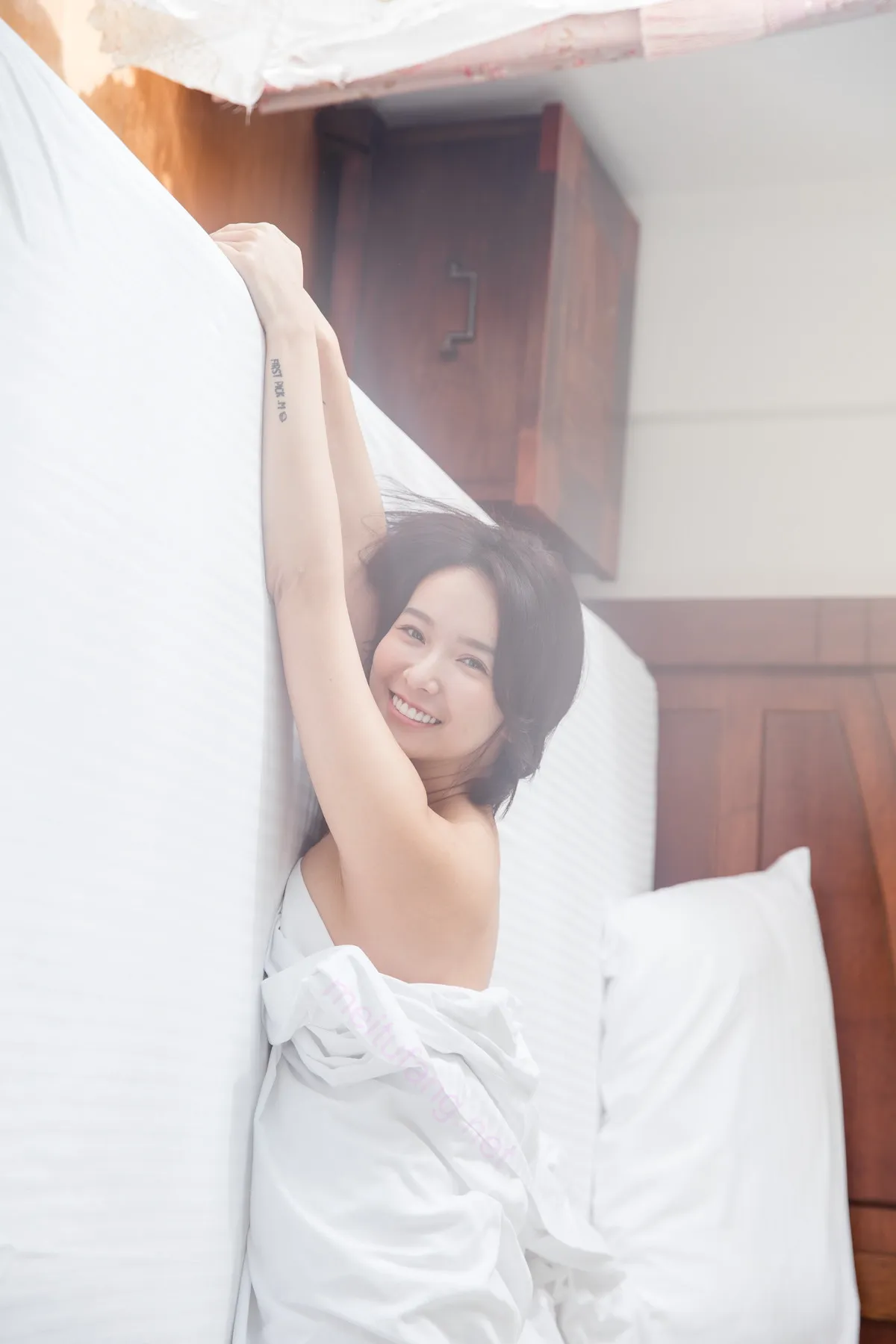 Kimi Chang 禾羽, 雙人寫真弓長牙佳涵+香 Set.02