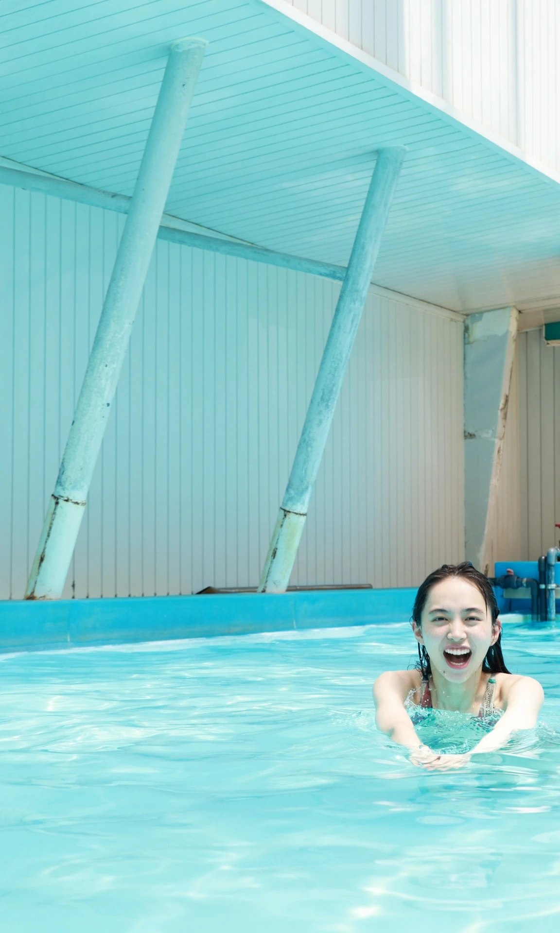 Hiroe Igeta 井桁弘恵, デジタル写真集 「BE{Free}」 Set.01