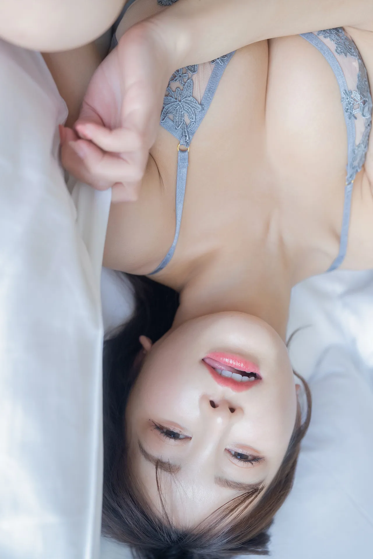 Ikumi いくみ, デジタル写真集 See-Through Lingerie